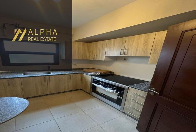 8570284 - Property Image 2