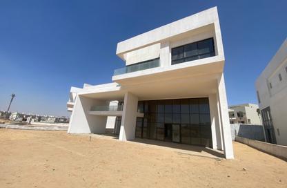 Villa - 5 Bedrooms - 6 Bathrooms for sale in Cluster 18 - Hyde Park - New Cairo City - Cairo