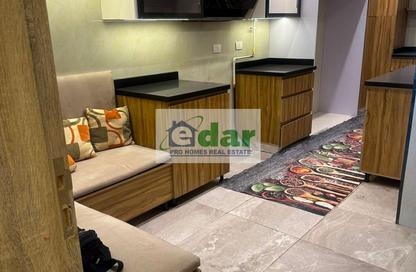 شقة - 3 غرف نوم - 3 حمامات للايجار في مون ريزيدنس - فيفث سكوير - التجمع الخامس - مدينة القاهرة الجديدة - القاهرة