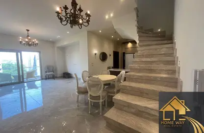 (بنتهاوس  (روف - 3 غرف نوم - 3 حمامات للايجار في جاليريا  مون فالى - المستثمرين الجنوبية - مدينة القاهرة الجديدة - القاهرة