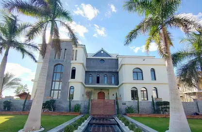 Apartment - 2 Bedrooms - 2 Bathrooms for sale in Dream Land St. - Dream Land - Al Wahat Road - 6 October City - Giza