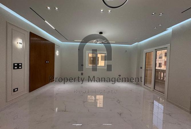 67220243 - صورة العقار 2