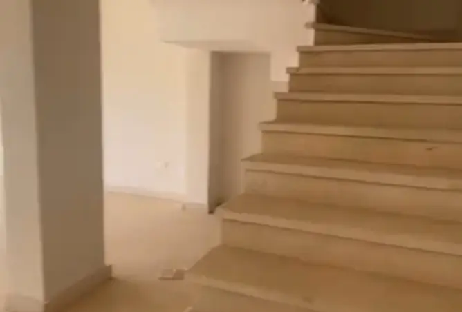92973618 - صورة العقار 3