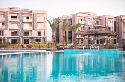 Apartment - 2 Bedrooms - 2 Bathrooms for sale in Galleria Residences - South Investors Area - New Cairo City - Cairo