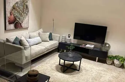 شقة - 3 غرف نوم - 3 حمامات للبيع في 6 ويست - بيفرلي هيلز - كمبوندات الشيخ زايد - الشيخ زايد - الجيزة