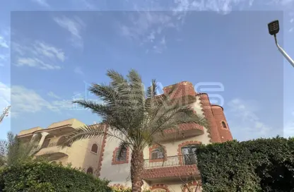 Villa - 7+ Bedrooms - 7 Bathrooms for rent in Street 17 - District 5 - The 5th Settlement - New Cairo City - Cairo