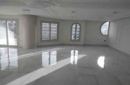 مساحات مكتبية - 6 غرف نوم - 4 حمامات للايجار في شارع الميرغني - ارض الجولف - مصر الجديدة - القاهرة مساحات مكتبية - 6 غرف نوم - 4 حمامات للايجار في شارع الميرغني - ارض الجولف - مصر الجديدة - القاهرة