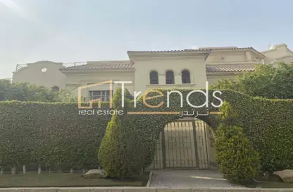 فيلا - 4 غرف نوم - 4 حمامات للبيع في الباتيو 1 - المستثمرين الشمالية - مدينة القاهرة الجديدة - القاهرة