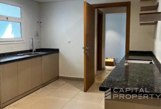 98544535 - Property Image 3