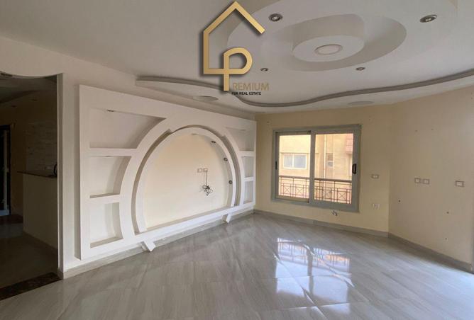 82609879 - Property Main Image