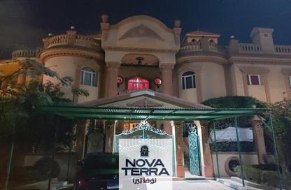 Villa - 7+ Bedrooms - 7+ Bathrooms for sale in Lake West - Sheikh Zayed Compounds - Sheikh Zayed City - Giza