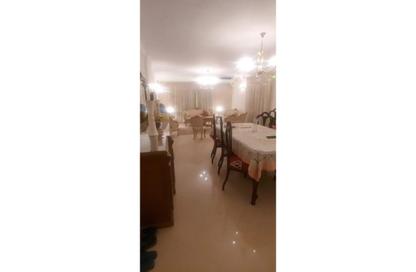 Apartment - 3 Bedrooms - 2 Bathrooms for sale in Mostafa Al Nahas St. - 6th Zone - Nasr City - Cairo