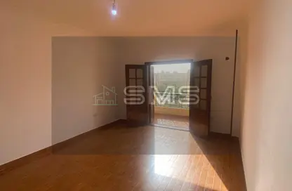 شقة - 3 غرف نوم - 3 حمامات للايجار في شارع المدرسه الكنديه - الحي الرابع - التجمع الخامس - مدينة القاهرة الجديدة - القاهرة