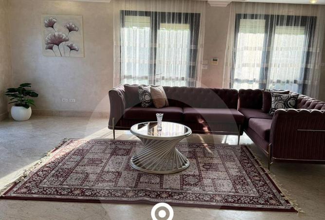 8711389 - Property Image 2