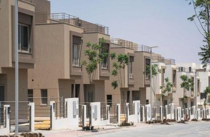 Townhouse - 5 Bedrooms - 4 Bathrooms for sale in Palm Hills New Cairo - 5th Settlement Compounds - The 5th Settlement - New Cairo City - Cairo