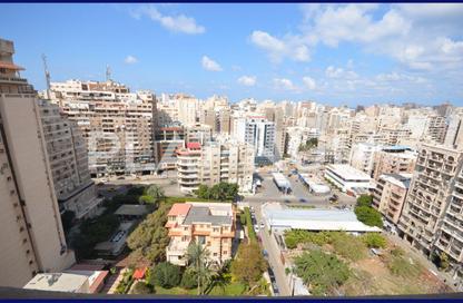 Apartment - 3 Bedrooms - 2 Bathrooms for sale in Kafr Abdo St. - Kafr Abdo - Roushdy - Hay Sharq - Alexandria