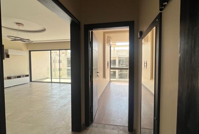 98009106 - Property Image 3