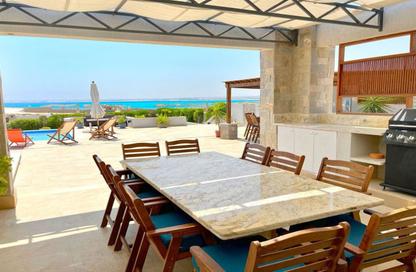 Chalet - 3 Bedrooms - 5 Bathrooms for sale in Beit Al Bahr - Sidi Heneish - North Coast
