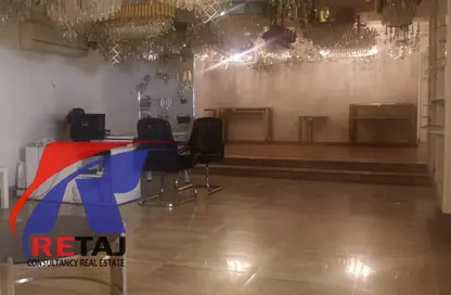 Full Floor - Studio - 2 Bathrooms for sale in Al Tayaran St. - Al Sharekat - Nasr City - Cairo