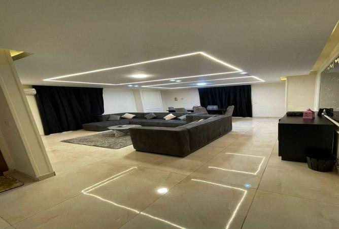 56744905 - Property Image 3