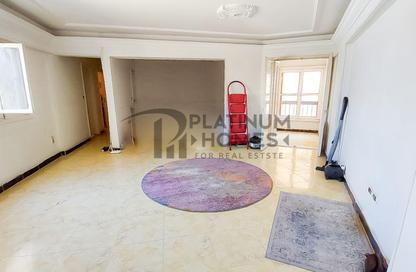 Apartment - 3 - 2 for sale in Smouha - Hay Sharq - Alexandria