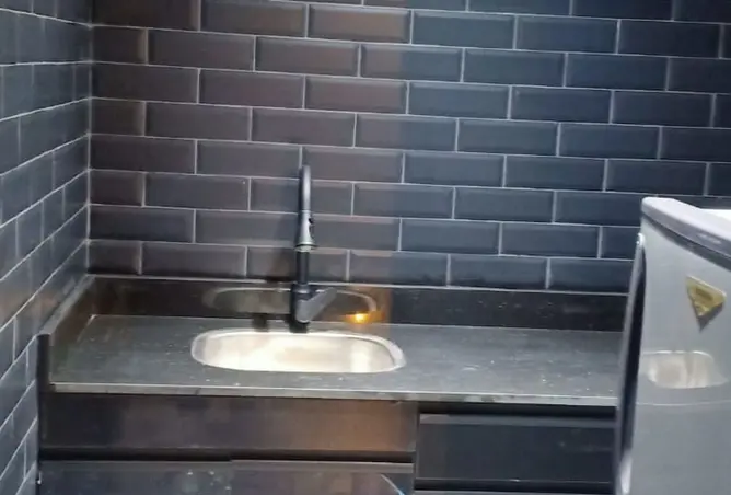 103181032 - Property Image 3