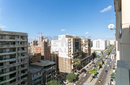 Apartment - 3 Bedrooms - 3 Bathrooms for sale in Mohamed Fawzy Moaz St. - Smouha - Hay Sharq - Alexandria