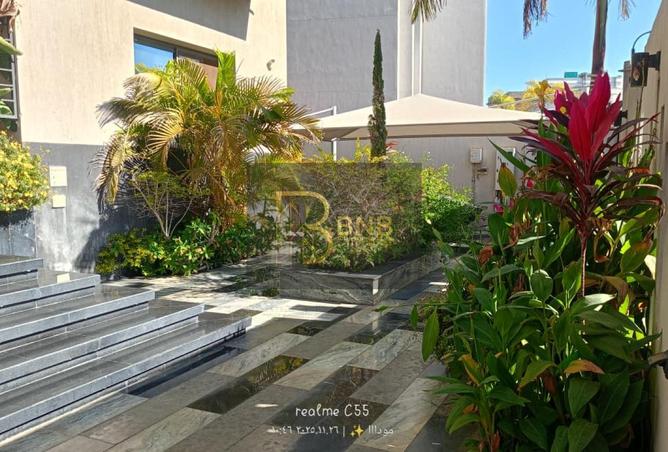 102069348 - Property Main Image