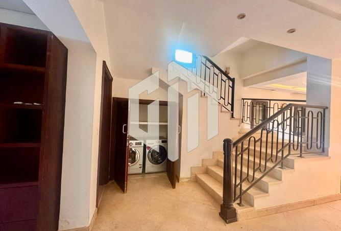 98832177 - Property Image 2