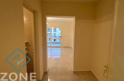 Apartment - 3 Bedrooms - 3 Bathrooms for rent in B1 - Madinaty - Cairo