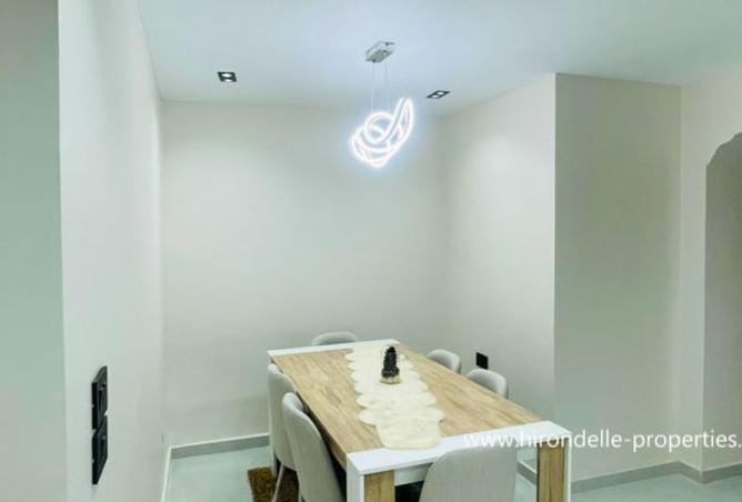 96043230 - Property Image 2