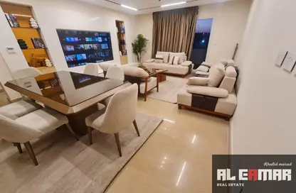Apartment - 3 Bedrooms - 3 Bathrooms for rent in Etapa Square - Sheikh Zayed City - Giza