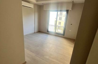 Apartment - 3 Bedrooms - 3 Bathrooms for sale in Village West - Sheikh Zayed Compounds - Sheikh Zayed City - Giza