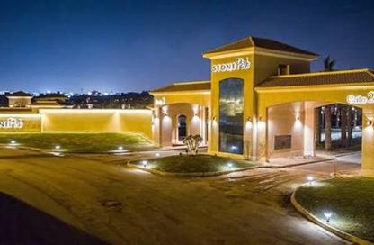 Villa - 3 - 4 for sale in Stone Park - 5th Settlement Compounds - The 5th Settlement - New Cairo City - Cairo