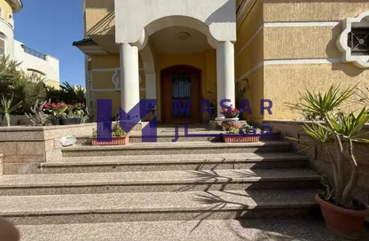 Villa - 4 Bedrooms - 5 Bathrooms for sale in Dyar Compound - 90 Street - The 5th Settlement - New Cairo City - Cairo