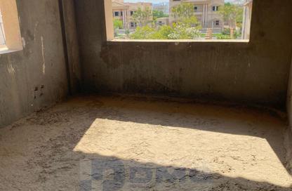 Villa - 5 Bedrooms - 5 Bathrooms for sale in Royal City - Sheikh Zayed Compounds - Sheikh Zayed City - Giza
