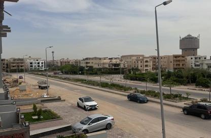 شقة - 3 غرف نوم - 3 حمامات للبيع في المجاورة الثانية - الحي الثالث شرق - مدينة الشروق - القاهرة شقة - 3 غرف نوم - 3 حمامات للبيع في المجاورة الثانية - الحي الثالث شرق - مدينة الشروق - القاهرة
