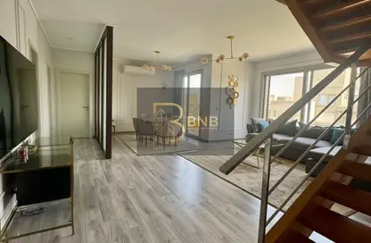 (بنتهاوس  (روف - 3 غرف نوم - 3 حمامات للايجار في فيلدج جيت - المستثمرين الجنوبية - مدينة القاهرة الجديدة - القاهرة