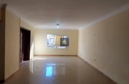 Apartment - 3 Bedrooms - 2 Bathrooms for rent in 10th Sector - Zahraa El Maadi - Hay El Maadi - Cairo
