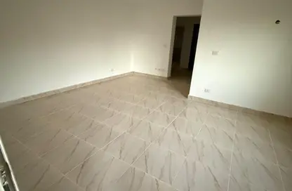 شقة - 3 غرف نوم - 2 حمامات للايجار في مدينتي - القاهرة