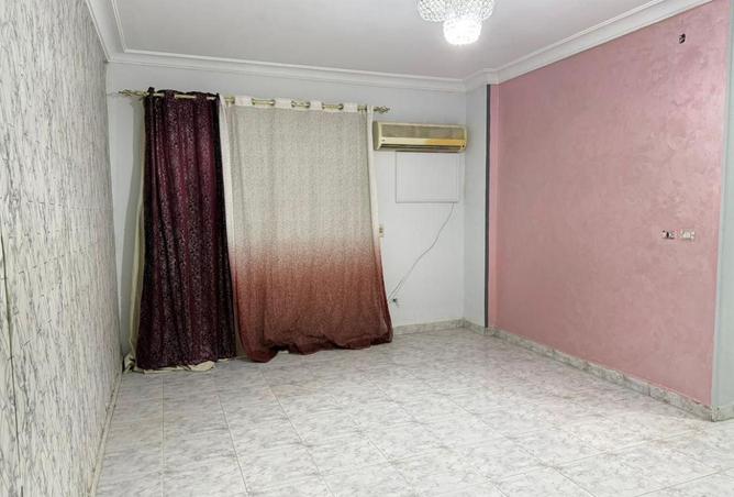 8593913 - Property Image 2