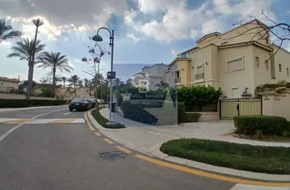 تاون هاوس - 4 غرف نوم - 4 حمامات للبيع في اب تاون كايرو - المقطم - القاهرة