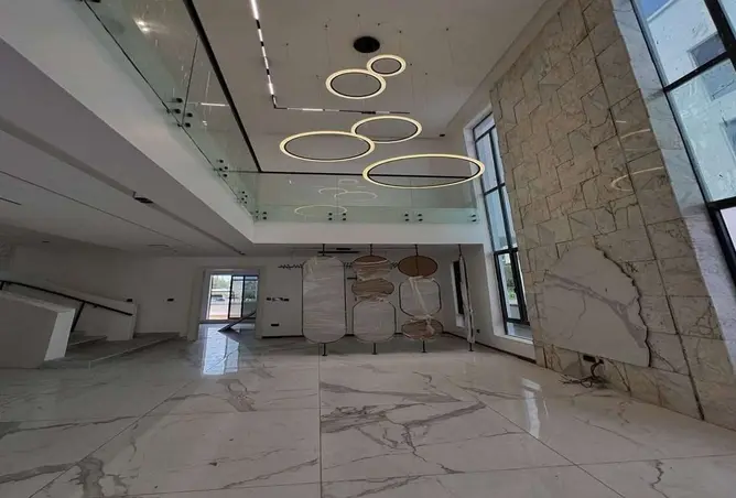 98826360 - Property Image 3