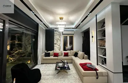 Villa - 3 Bedrooms - 3 Bathrooms for sale in Al Burouj Compound - El Shorouk Compounds - Shorouk City - Cairo