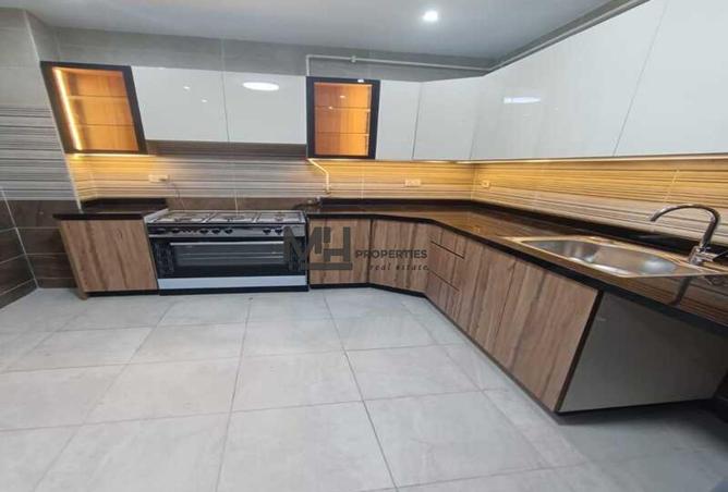 62158866 - Property Image 2