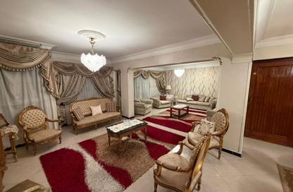 Apartment - 2 Bedrooms - 1 Bathroom for sale in Mahmoud Bassiouny St. - Qasr El Nil - Downtown - Cairo