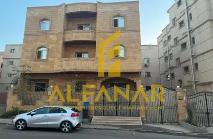 Apartment - 4 Bedrooms - 2 Bathrooms for sale in Mohamed Naguib Axis - Abou El Houl - New Cairo City - Cairo