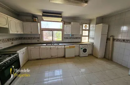 شقة - 3 غرف نوم - 3 حمامات للبيع في سرايات المعادي - حي المعادي - القاهرة