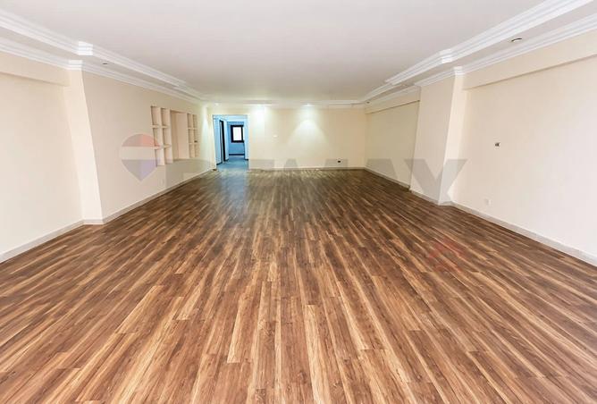 105169782 - Property Image 3
