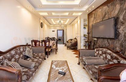 شقة - 3 غرف نوم - 2 حمامات للايجار في شارع إسكندر إبراهيم - ميامي - حي اول المنتزة - الاسكندرية